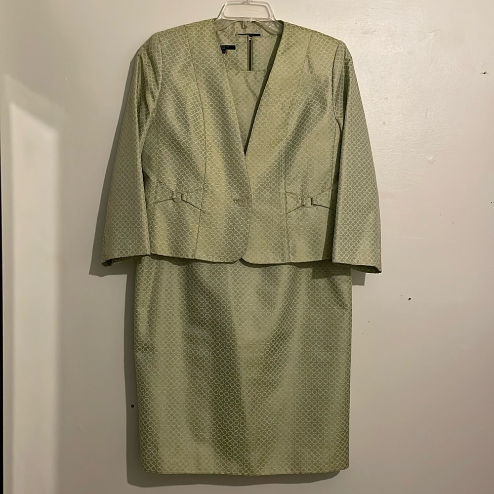 Henry Lee 2-Pc Dress Suit, Light Lime, Straight Line, 3/4 Sleeves, size 10P